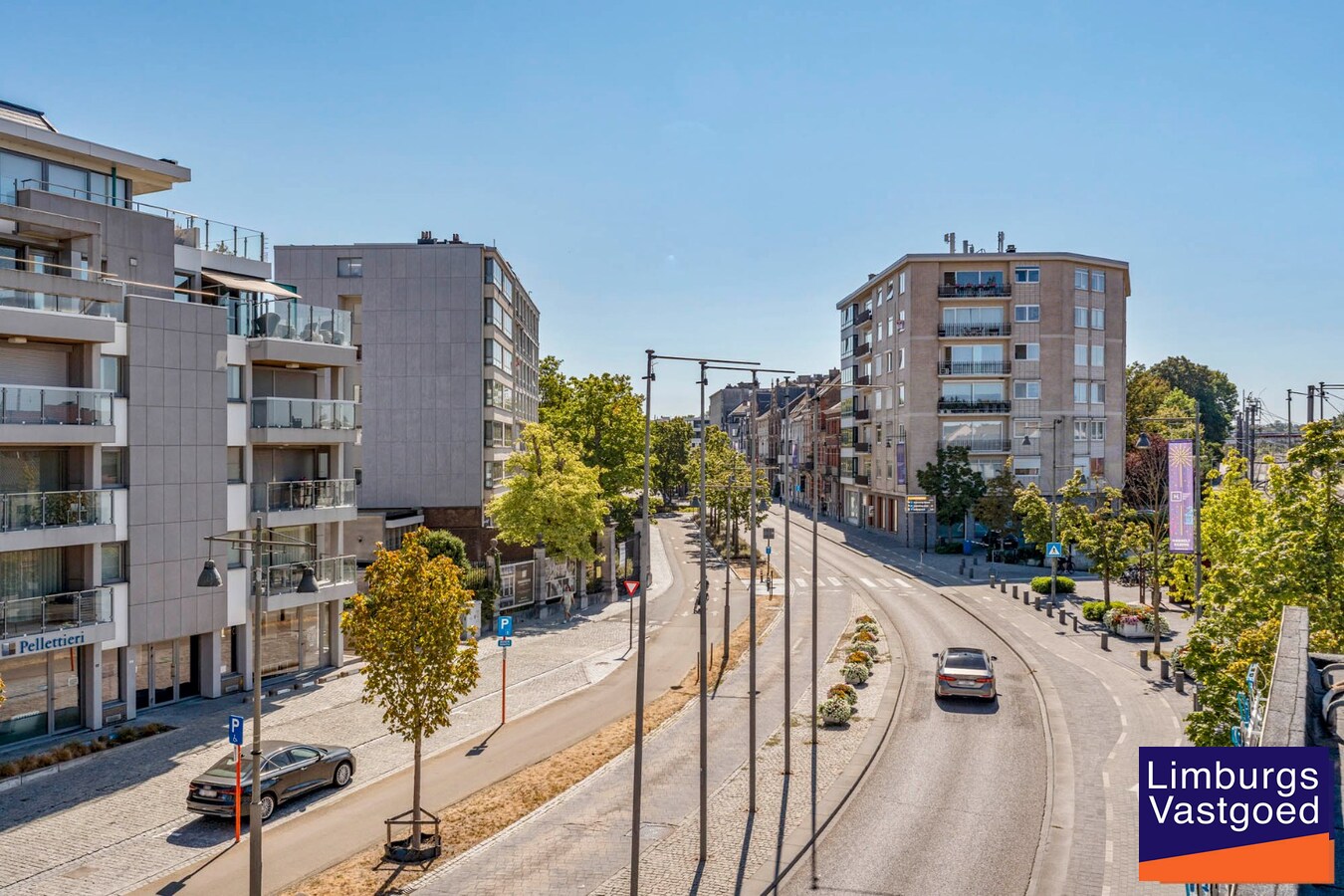 Ruim appartement (125m²) met 2 slpk en terras aan de kleine ring 