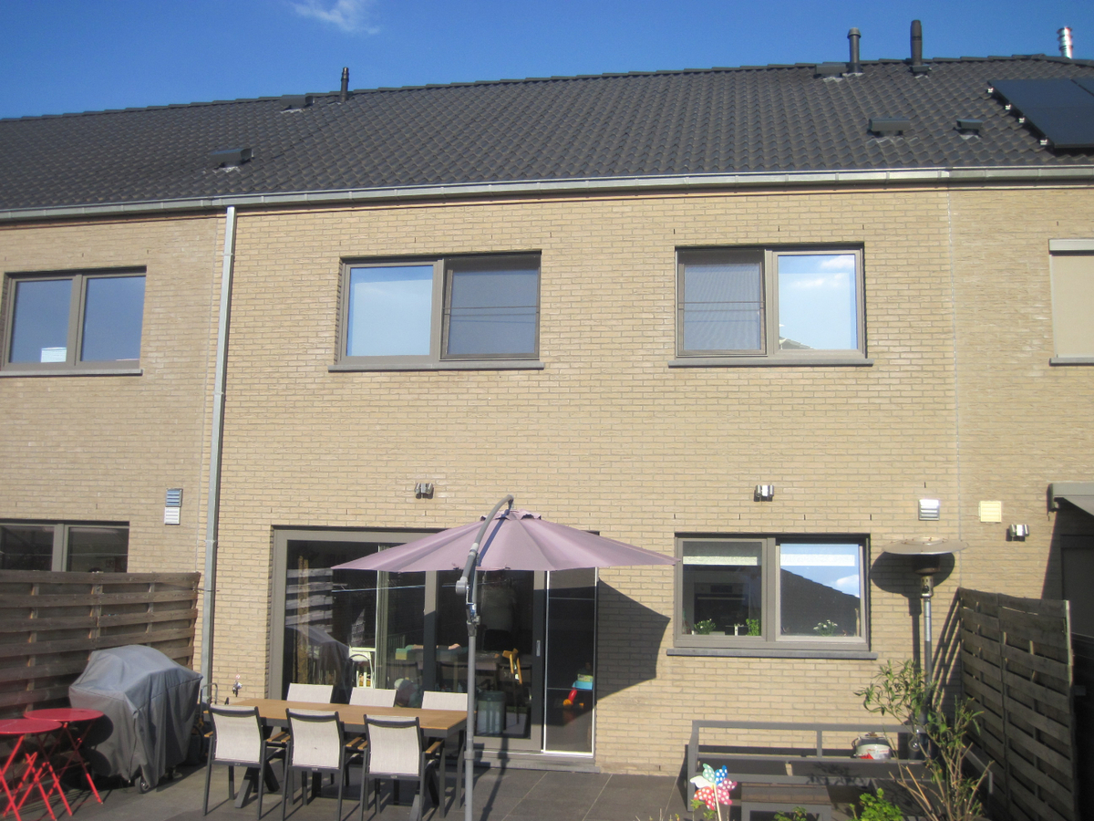 Ruime, energiezuinige gezinswoning met aangename tuin. 