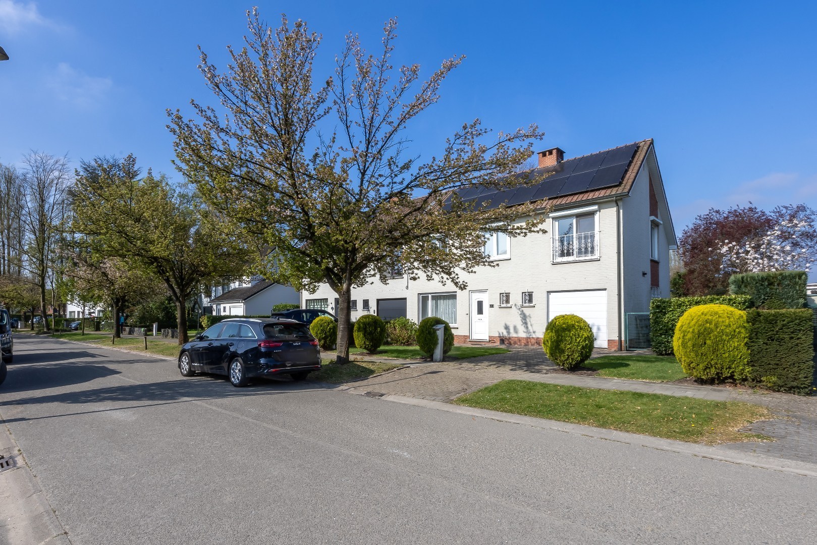 Charmante woning in een rustige gegeerde wijk te Brasschaat 