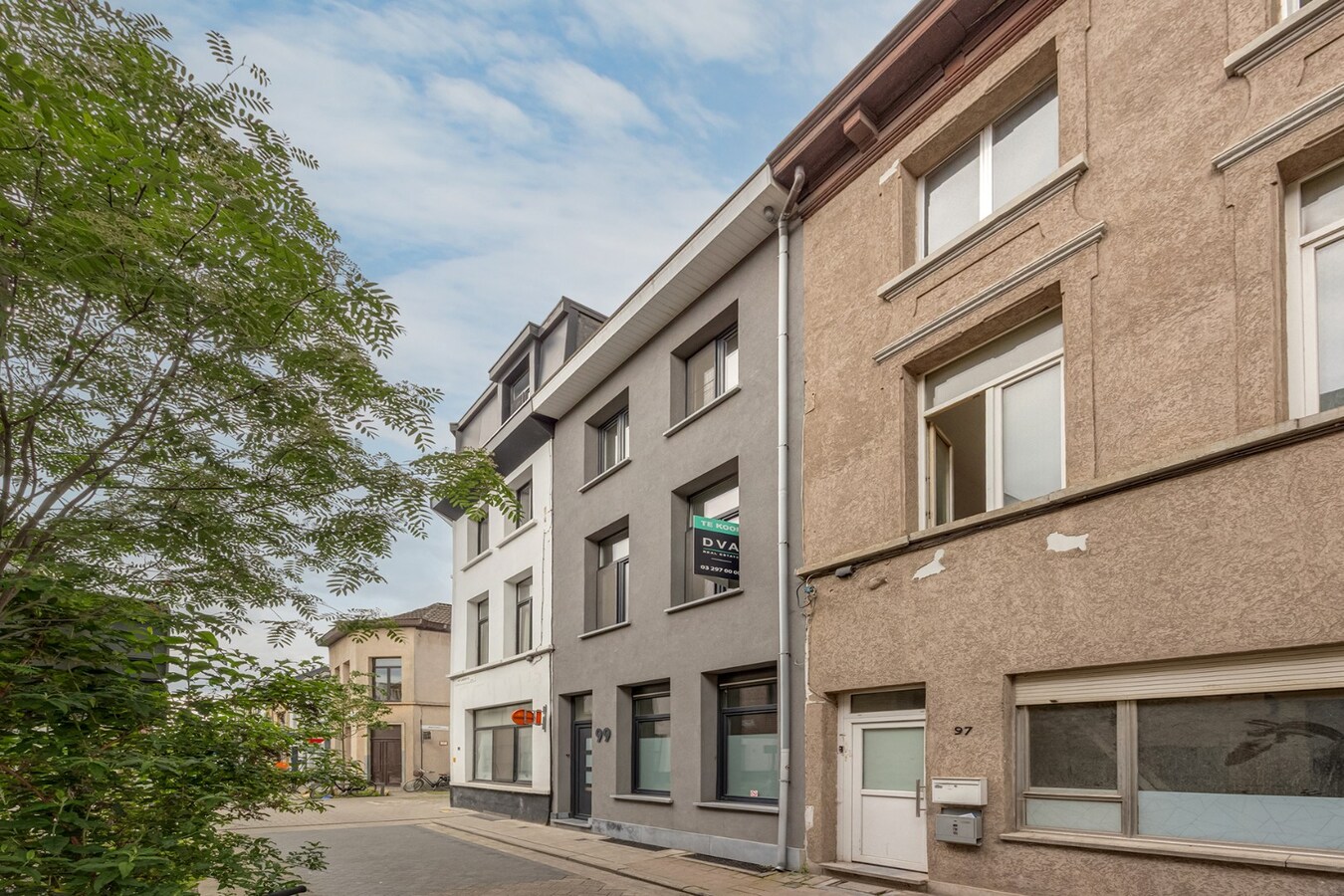 Charmante burgerwoning met stadskoer te Oud-Berchem! 