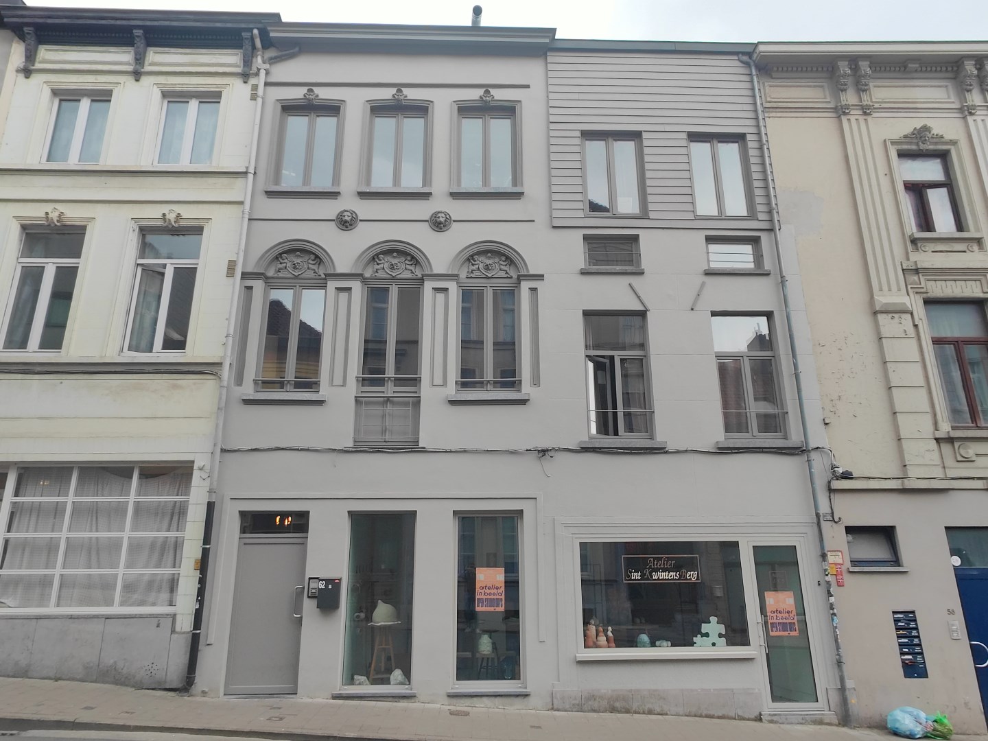 Ruim duplex appartement met terras te Gent 