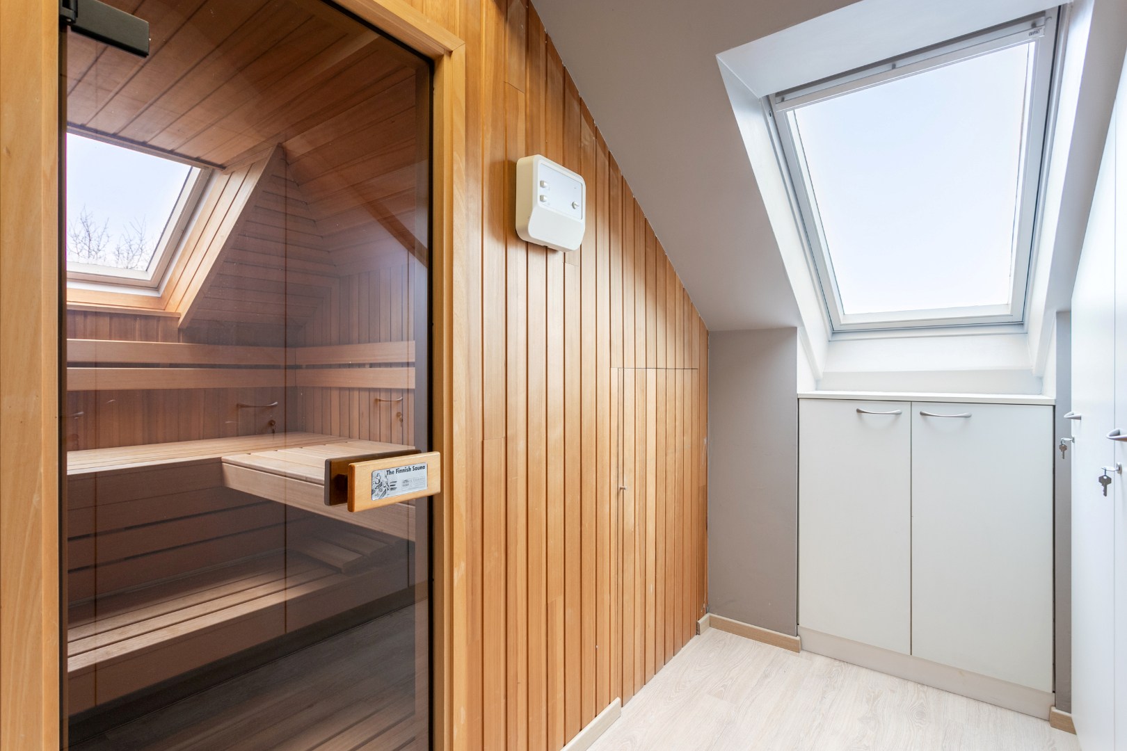 Instapklare villa te Heikruis, 4 slpks, bureau, dubbele garage en ruime tuin 