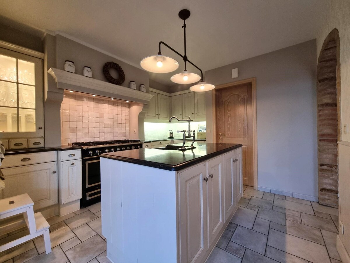 Zeer knappe, halfopen gezinswoning te Lissewege 