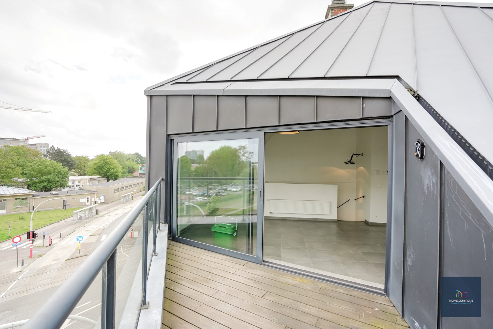 Schitterende duplex met 2 slpk en terras + fietsenberging 