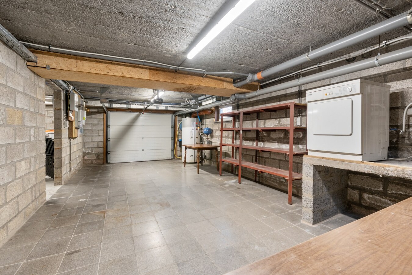 Comfortabele woning met sterke energieprestatie (label A), in landelijk woongebied. 