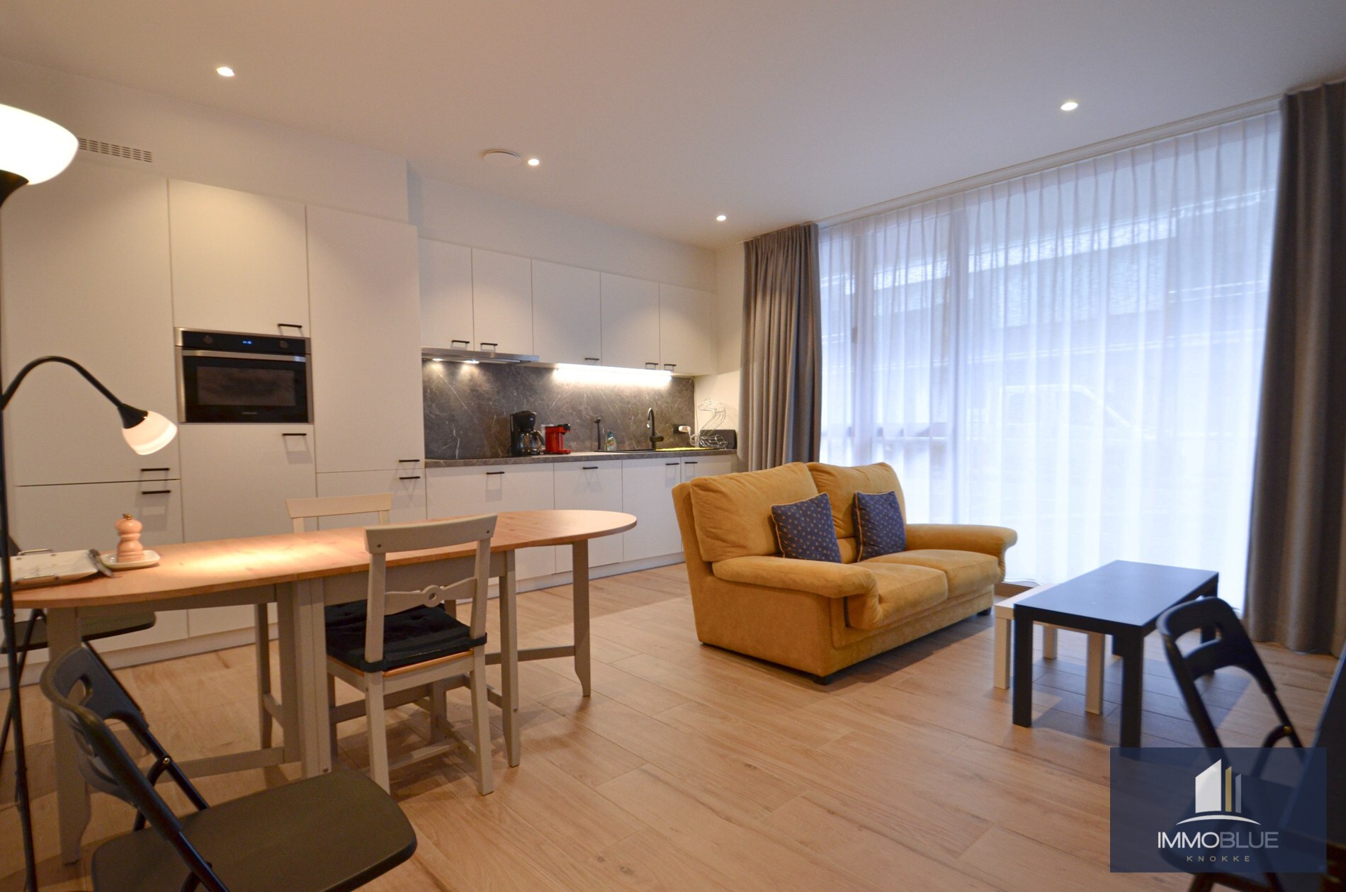 Appartement très récent, idéalement situé à quelques pas de la mer. 