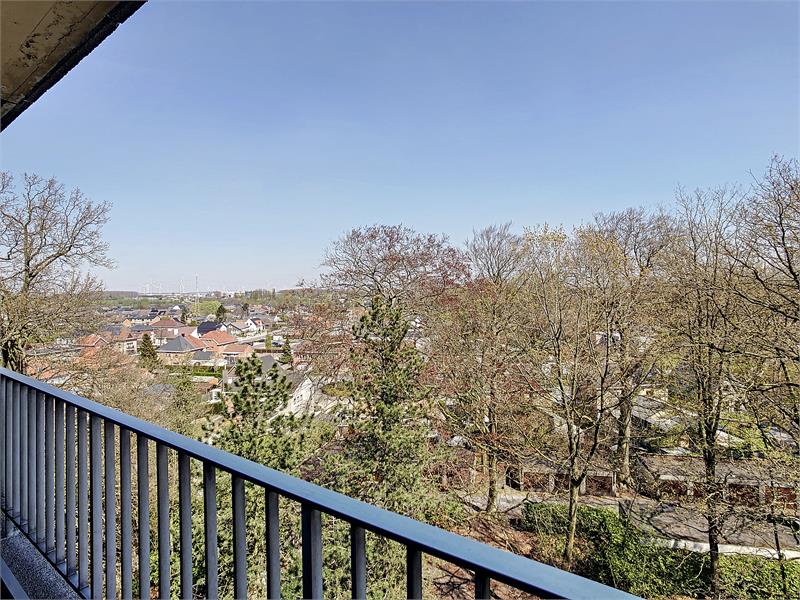 Unieke opportuniteit: instapklaar en lichtrijk appartement in rand van Gent 