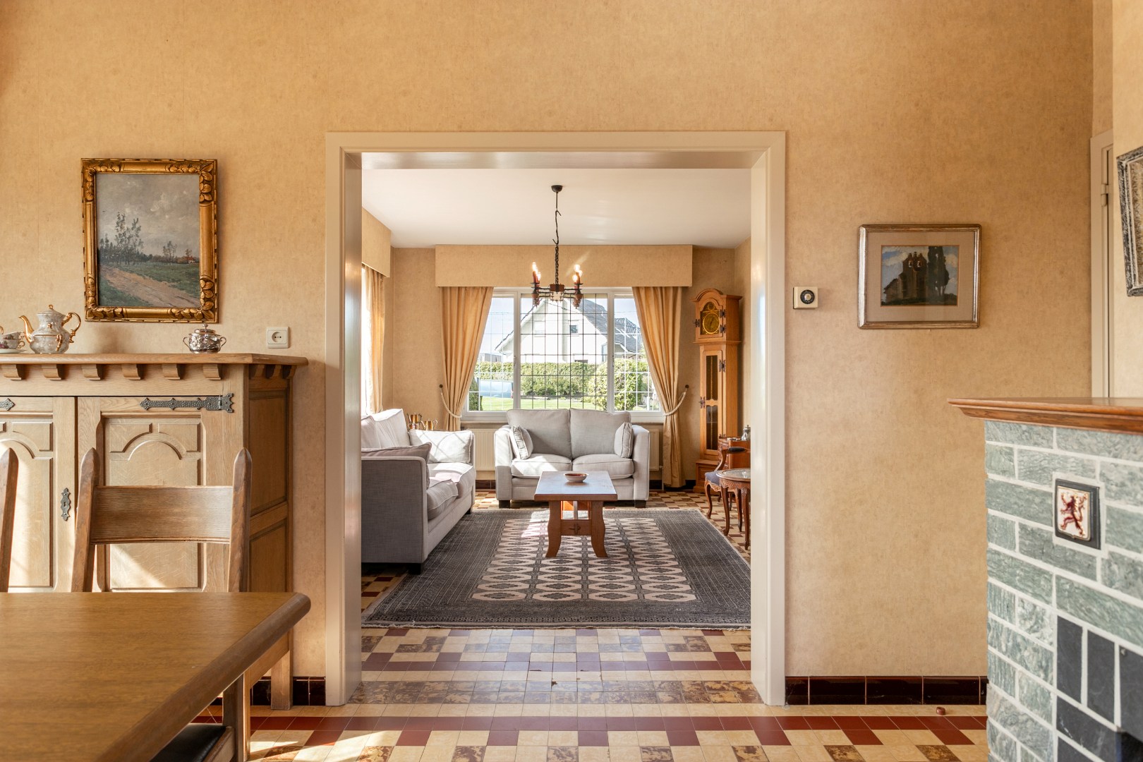 Te renoveren woning met 5 slpks op topligging in Dworp 