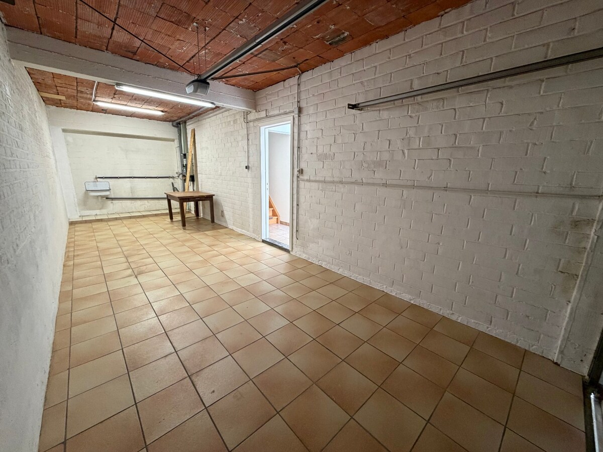 Ruim 3-slpk-appartement mét terras te Gavere-Asper 