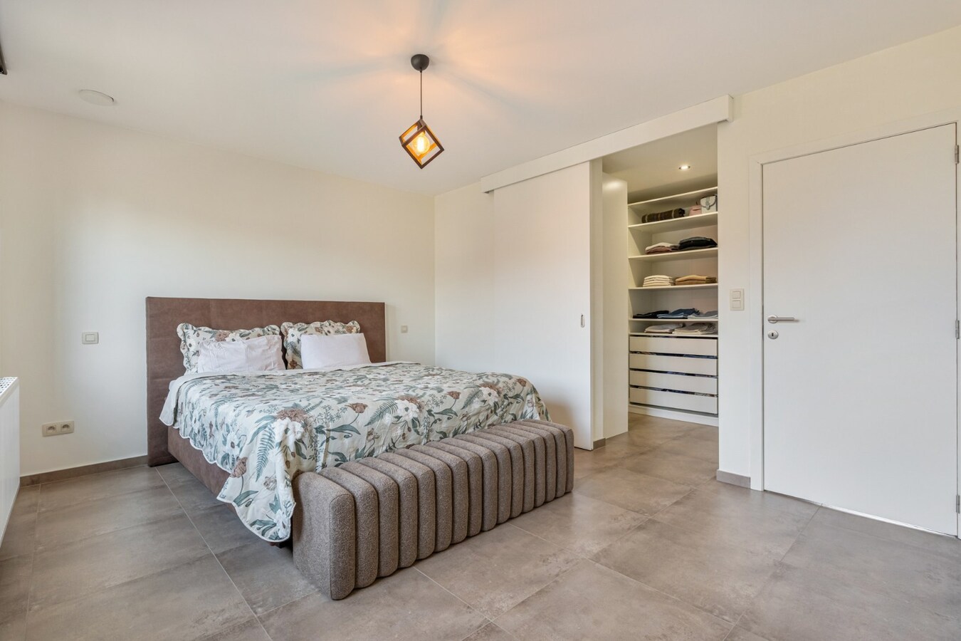 UNIEK VASTGOEDAANBOD! Kwaliteitsvolle pastorijwoning met duurzame technieken en uitzonderlijk wooncomfort 