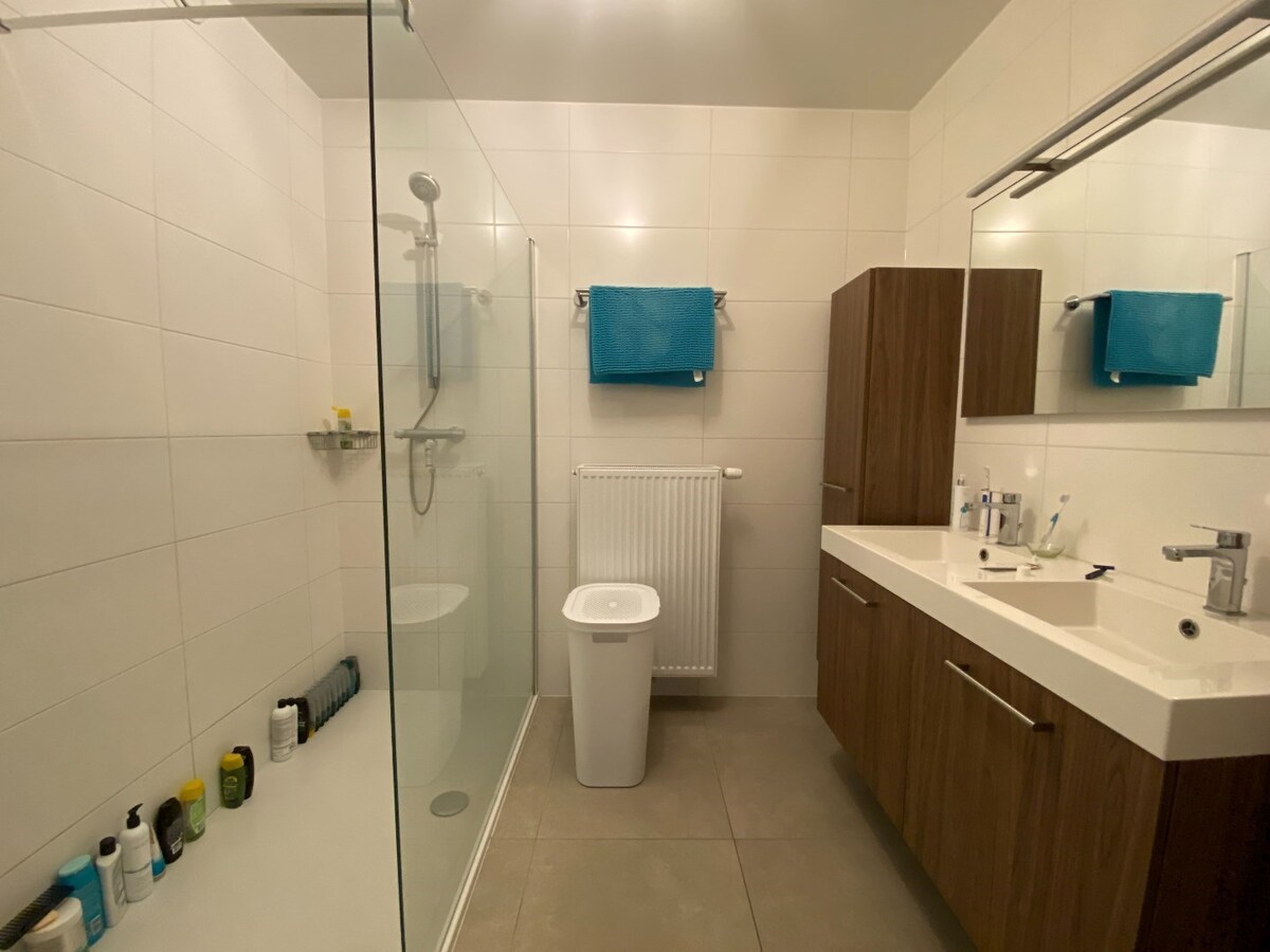 Prachtig gelegen - ruim appartement met 2 slaapkamers 