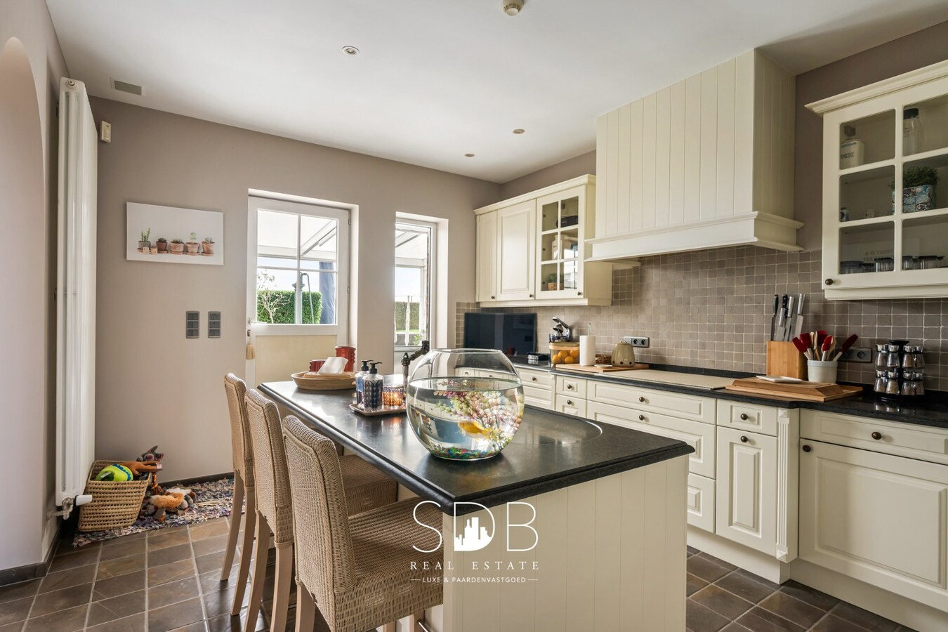 Prachtige landelijke hoeve woning met gezinstuin en graslanden op 1hectare 