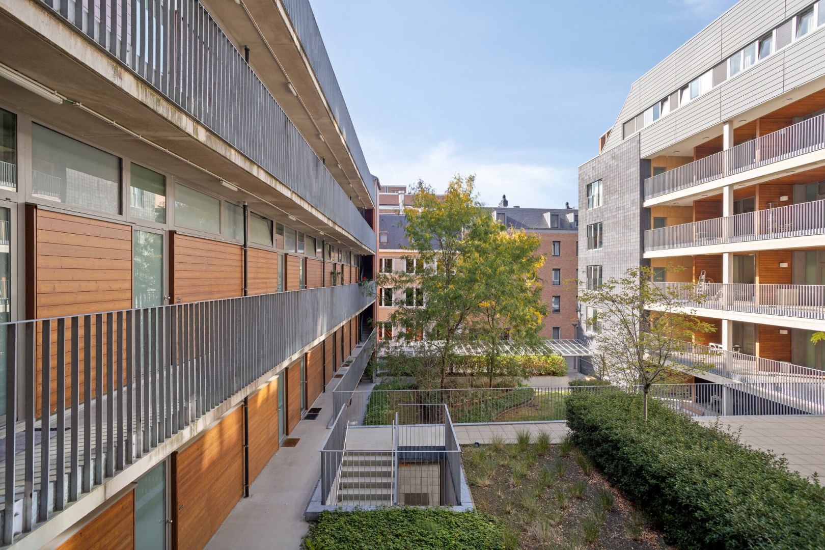 Studio met ruim terras, ondergrondse autostaanplaats en private kelderberging in Leuven! - EPC 60 kWh/m² - bewoonbare opp. 47 m² 