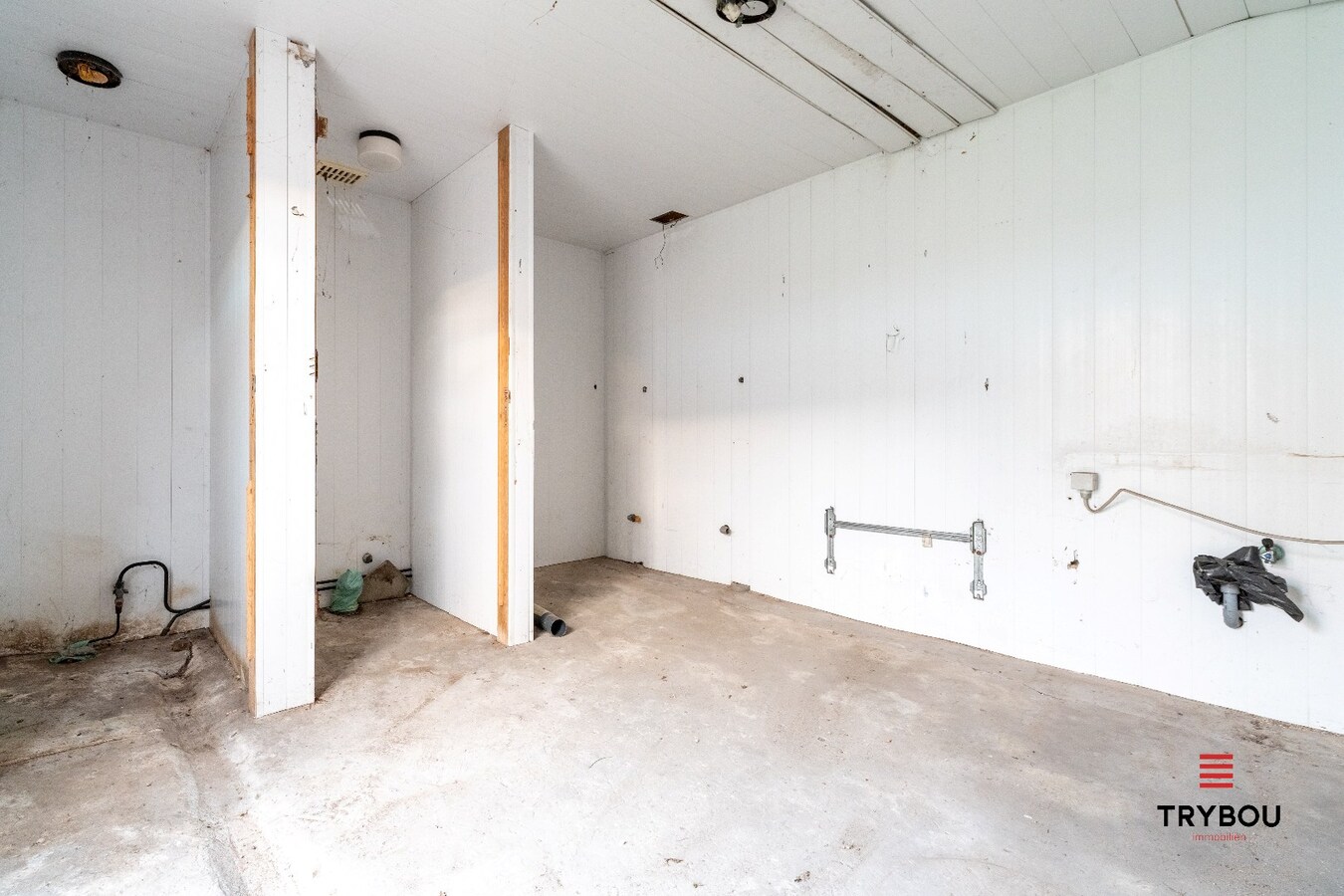 Ruime hoekwoning met tuin te Houthulst 