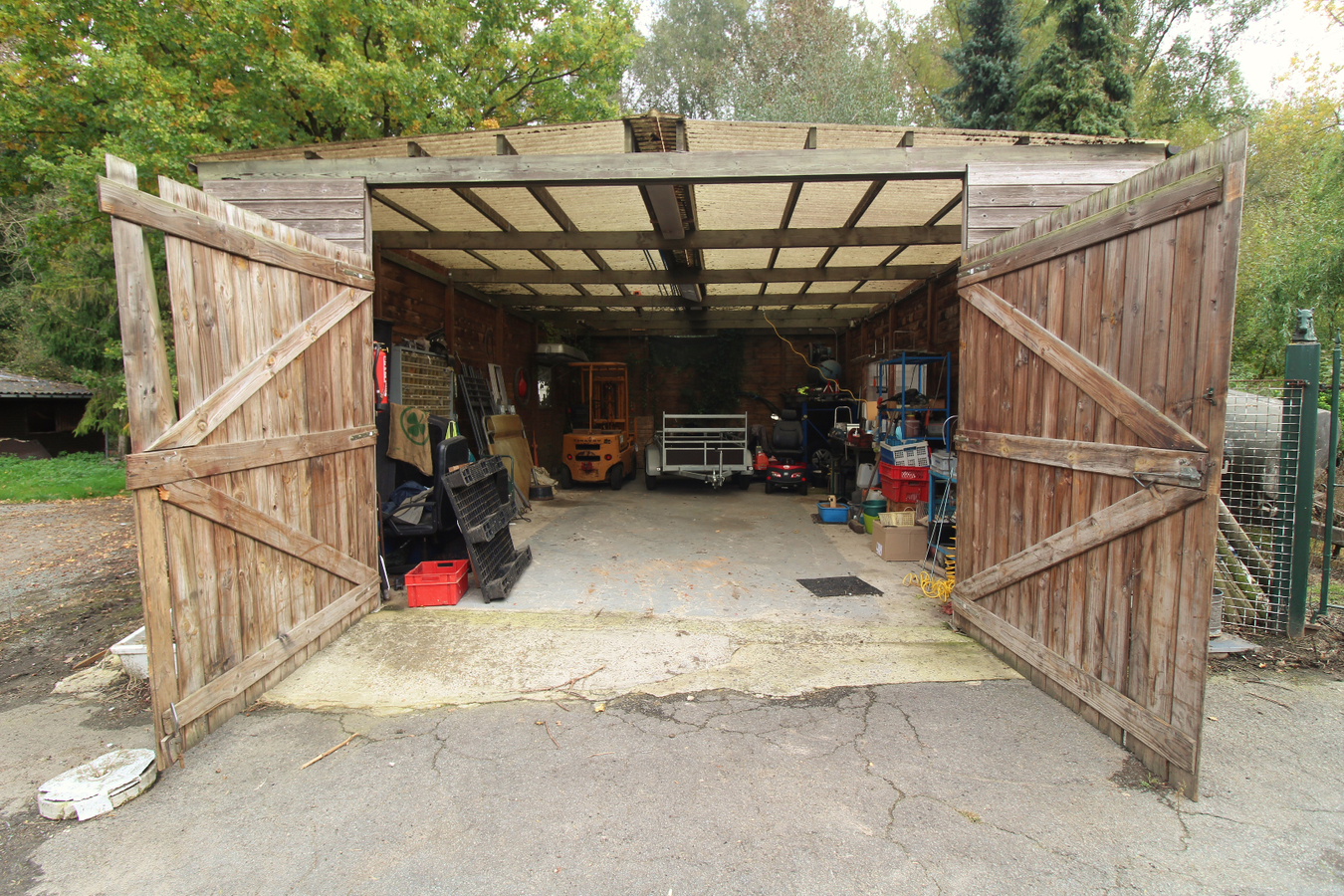 IN OPTIE - Woning (meerdere wooneenheden) met paardenstallen en weiland op ca. 41a te Merchtem (Vlaams-Brabant) 