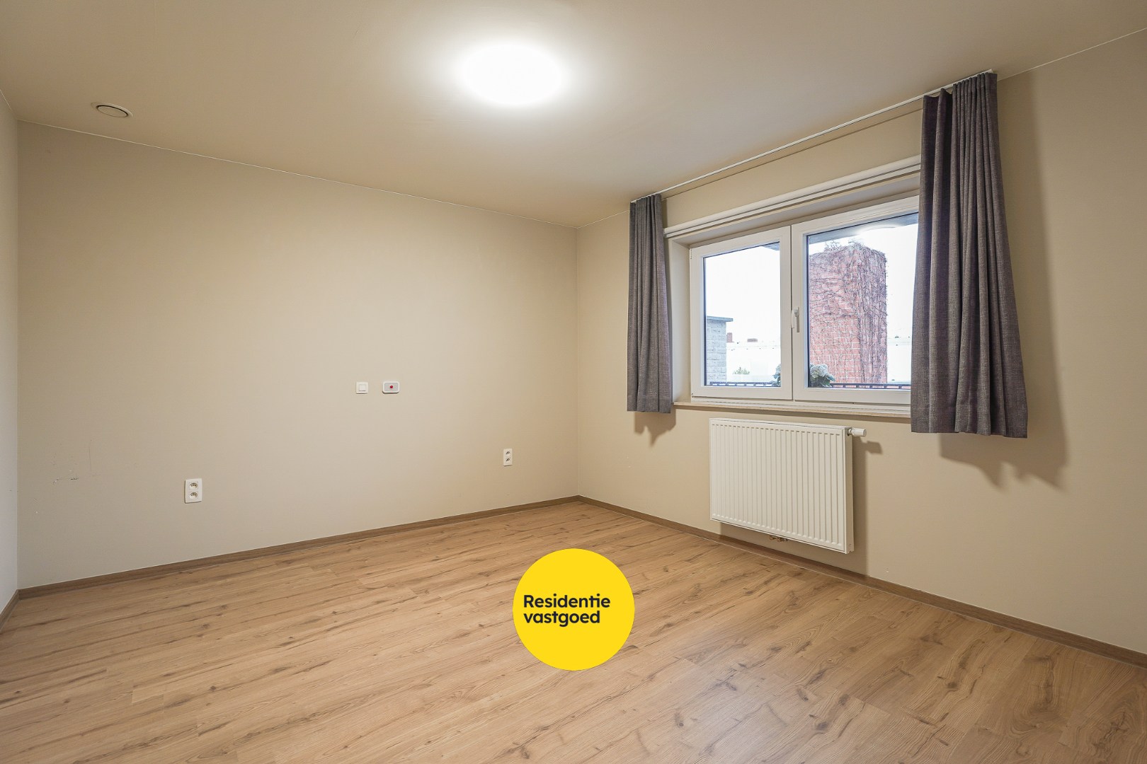 Prachtige assistentiewoning in hartje Aartrijke 