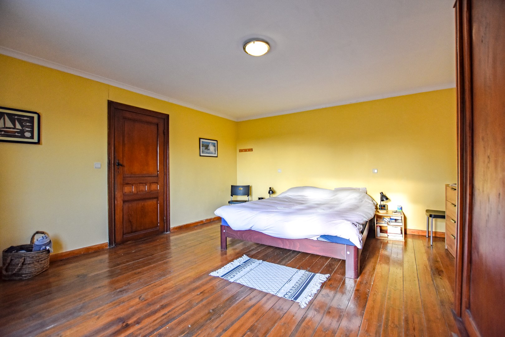 Grote woning met zongerichte tuin en 3/4 slaapkamers 