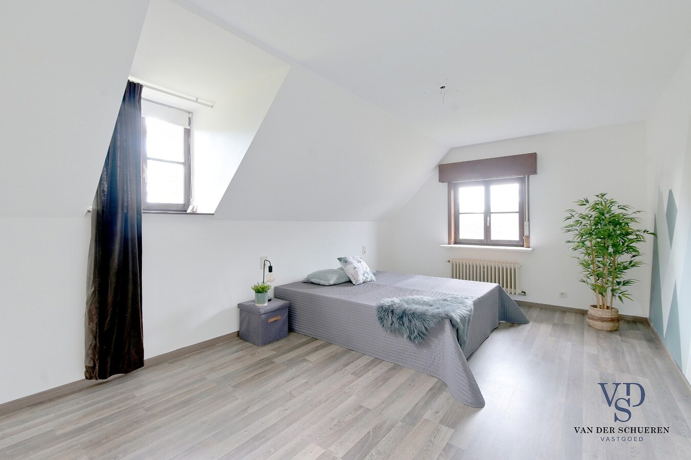 Degelijk, ruime villa. 