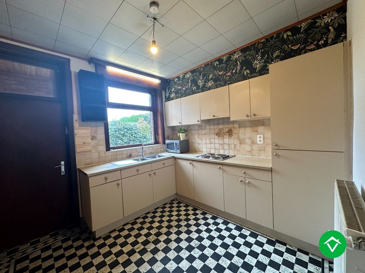 Charmante woning met tuin en garage in Werken. 