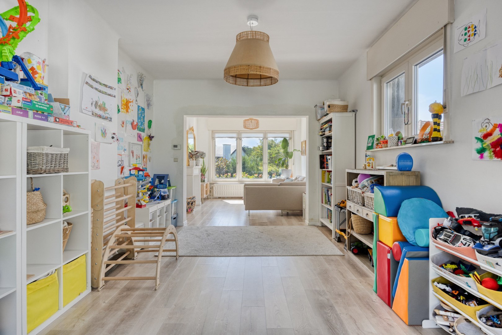 4 gevel VILLA met 3 slaapkamers + bureau, ruime tuin – 1652 ALSEMBERG (BEERSEL) 