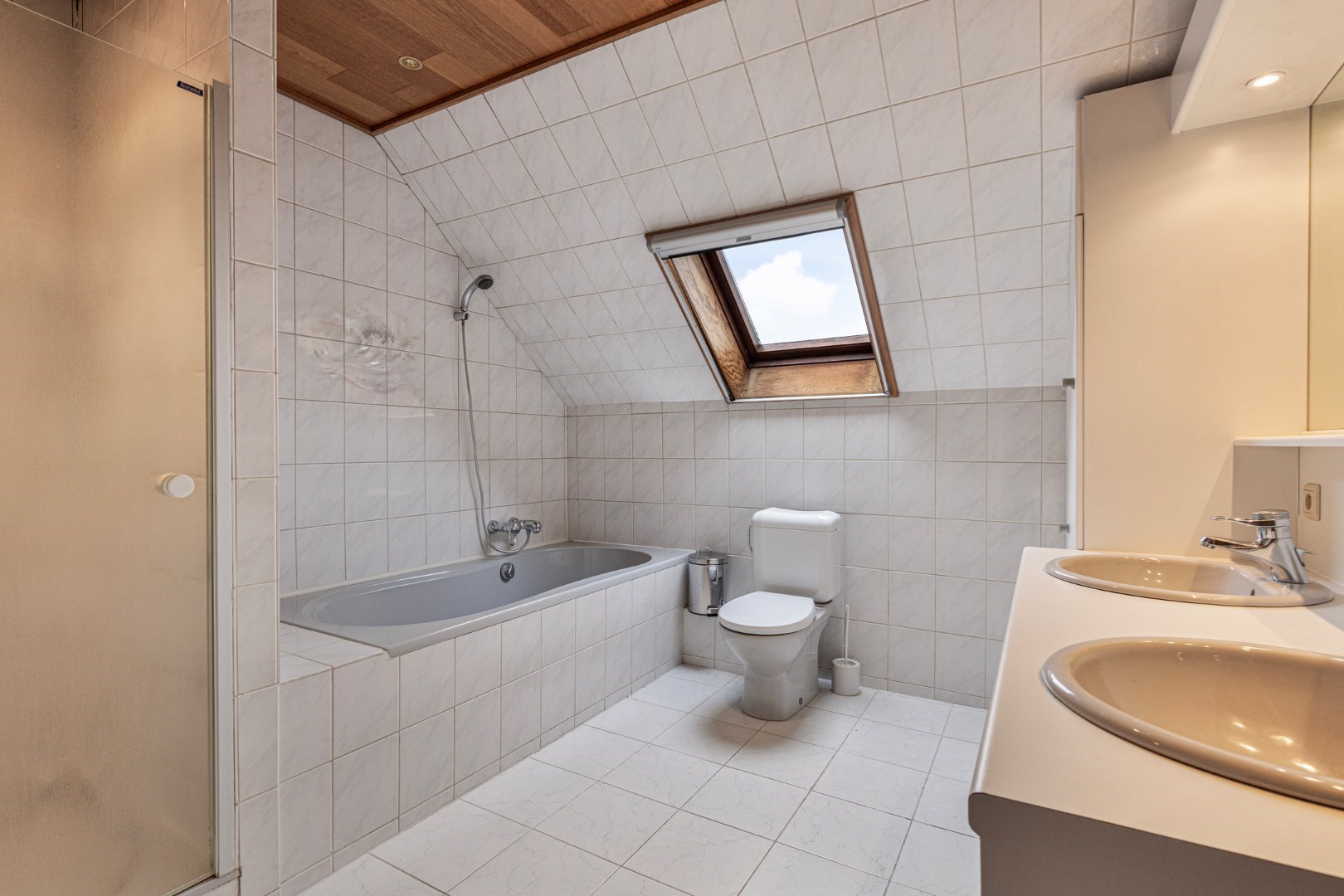 Ruime woning te koop in Afsnee 