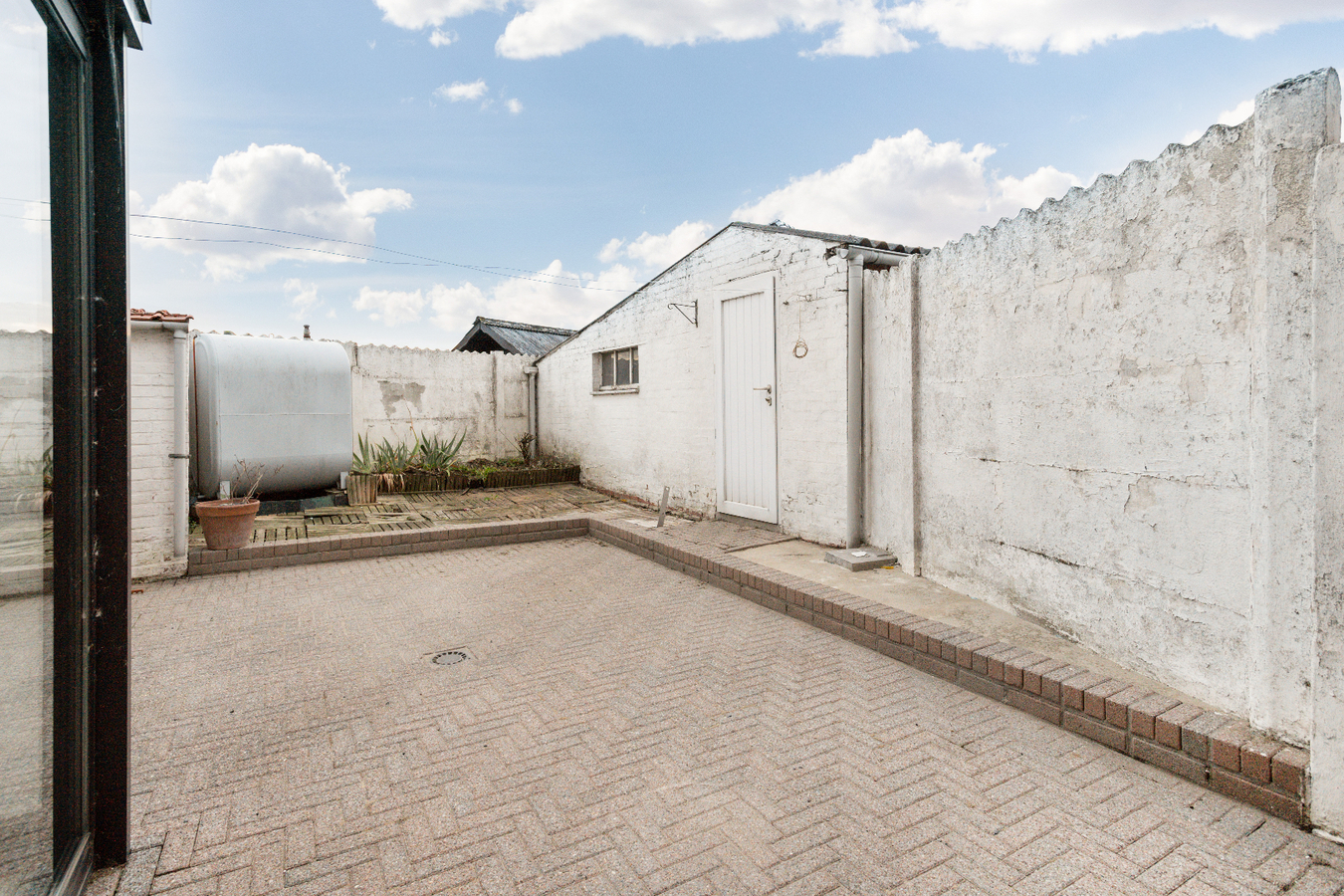 Landelijk gelegen halfopen bebouwing op een boogscheut van het Centrum 