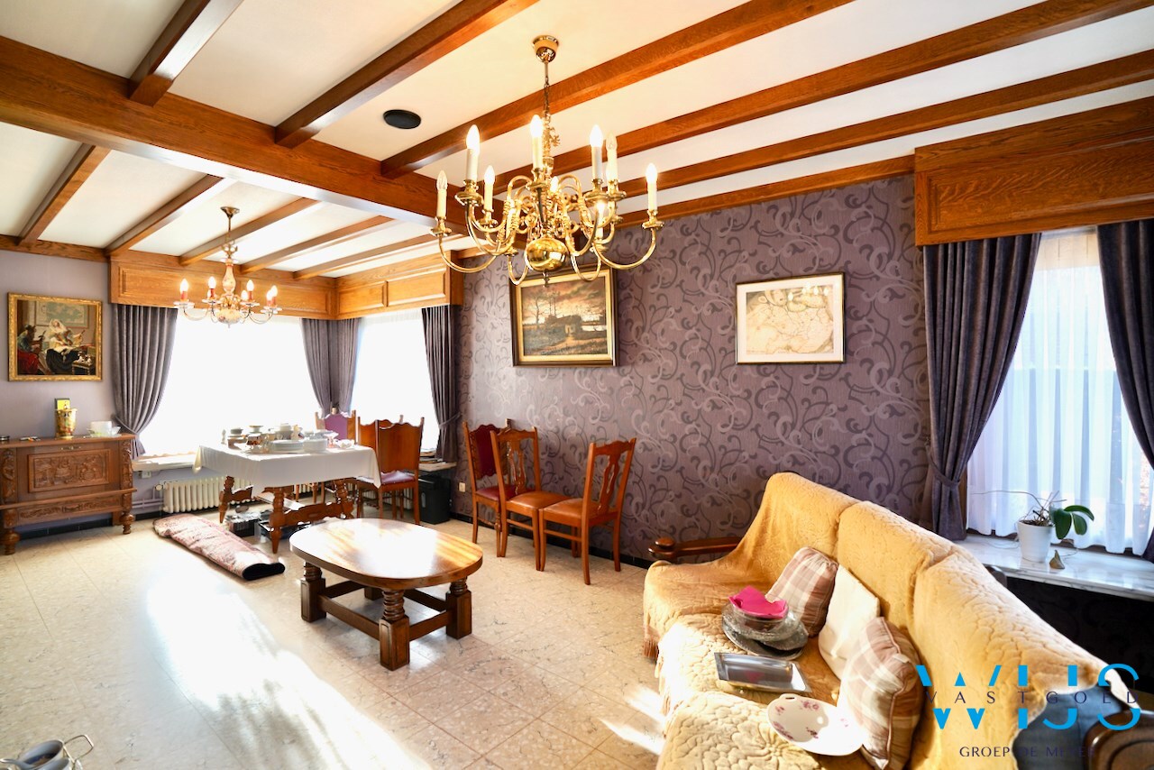 Stevige gezinswoning met bijgebouw te Ertvelde ! 