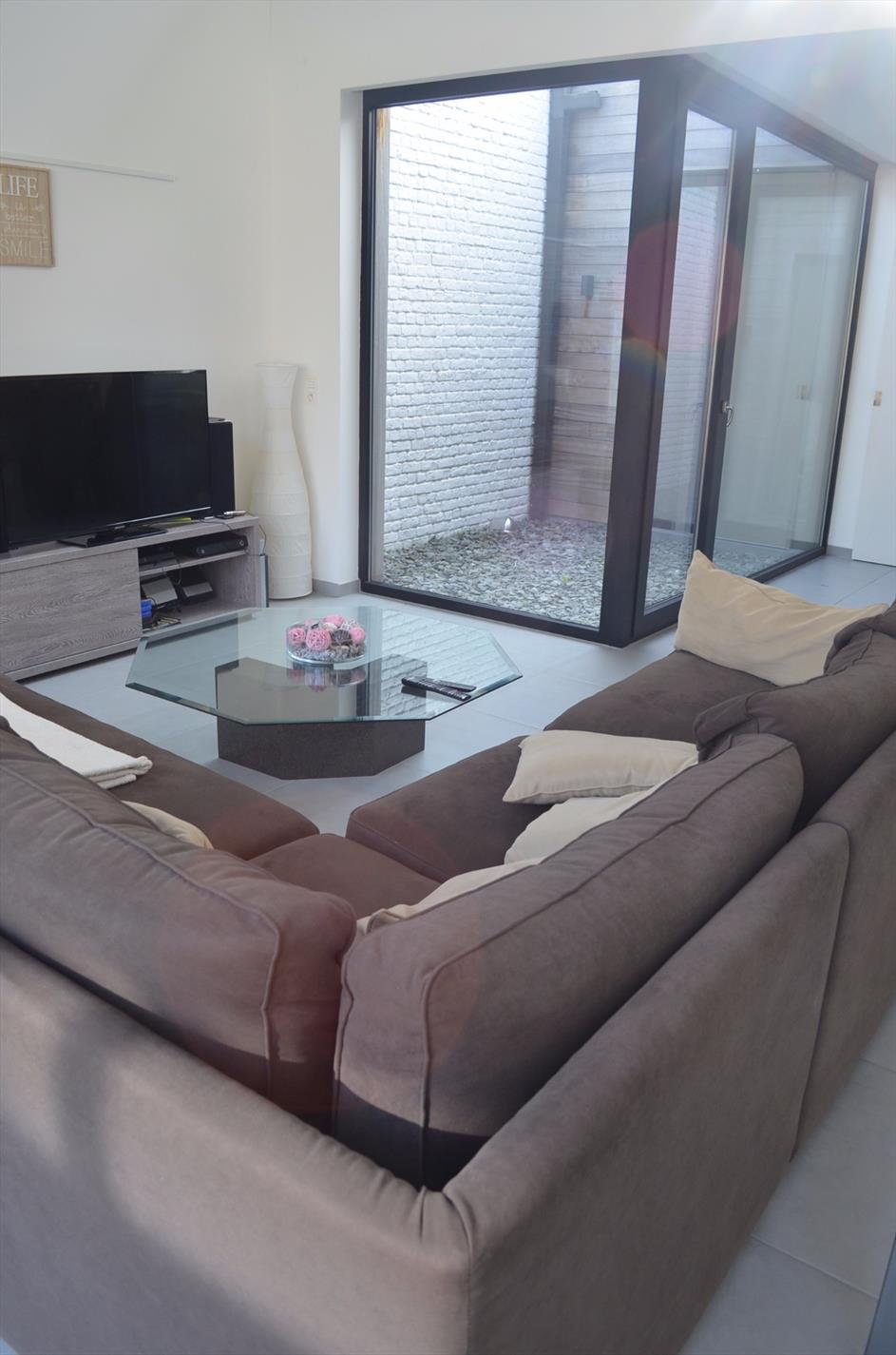 Nieuwbouw woning met 2 slpks, carport en tuin te centrum Maldegem 