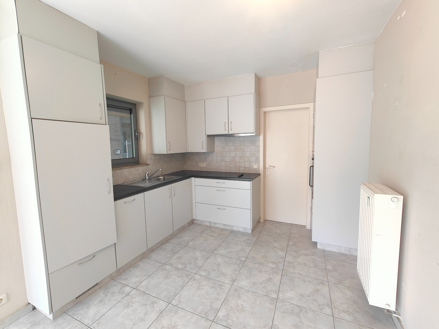 Gezellig 1-slaapkamerappartement te huur in centrum Koolskamp! 