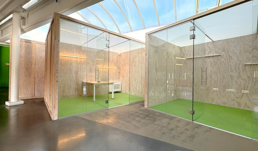 Kantoren te huur aan Kortrijksestw in Sint-Denijs-Westrem 