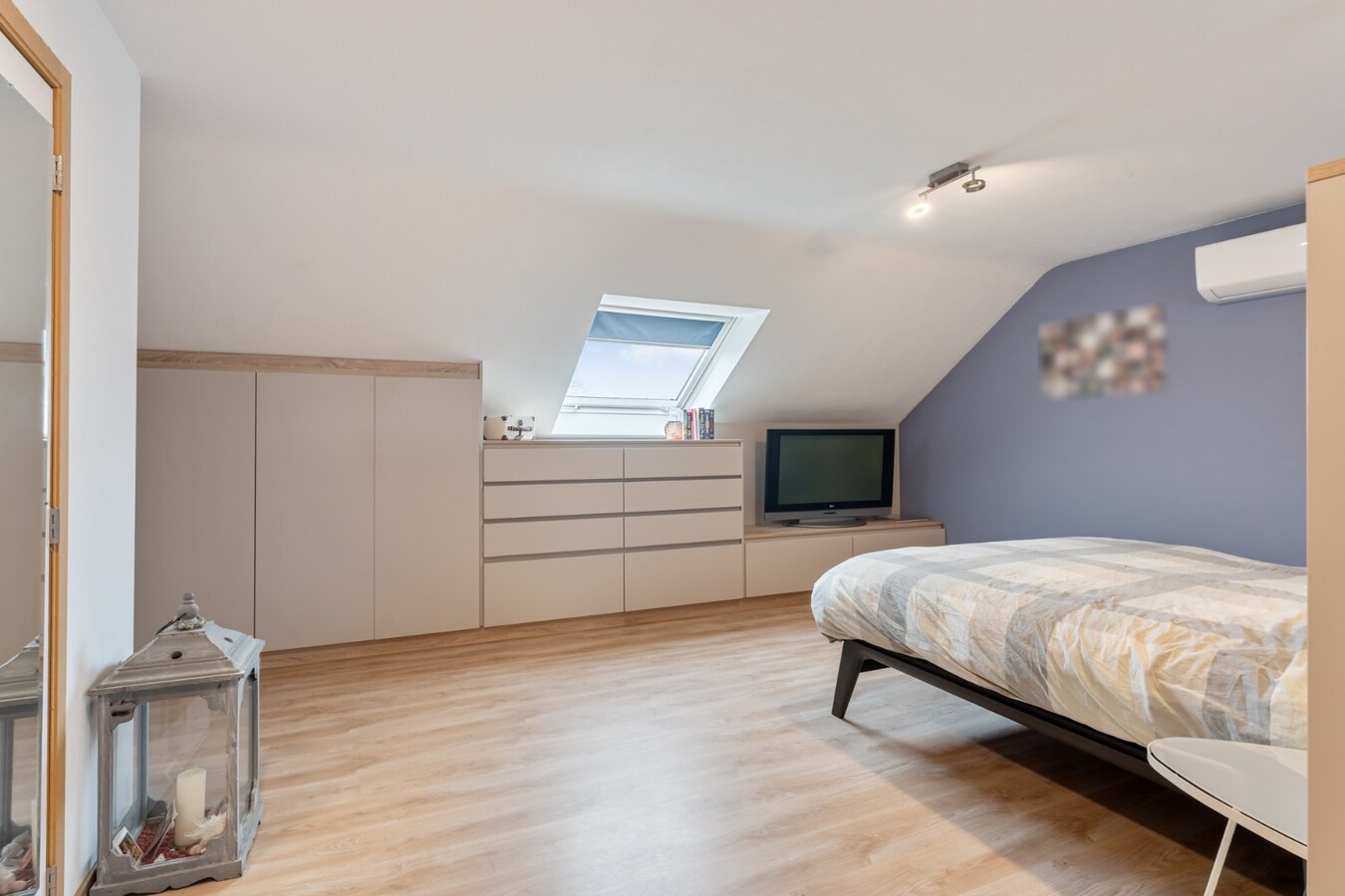 Recente, goed afgewerkte gezinswoning op een perceel van 5a15ca nabij het dorpscentrum van Opoeteren! 