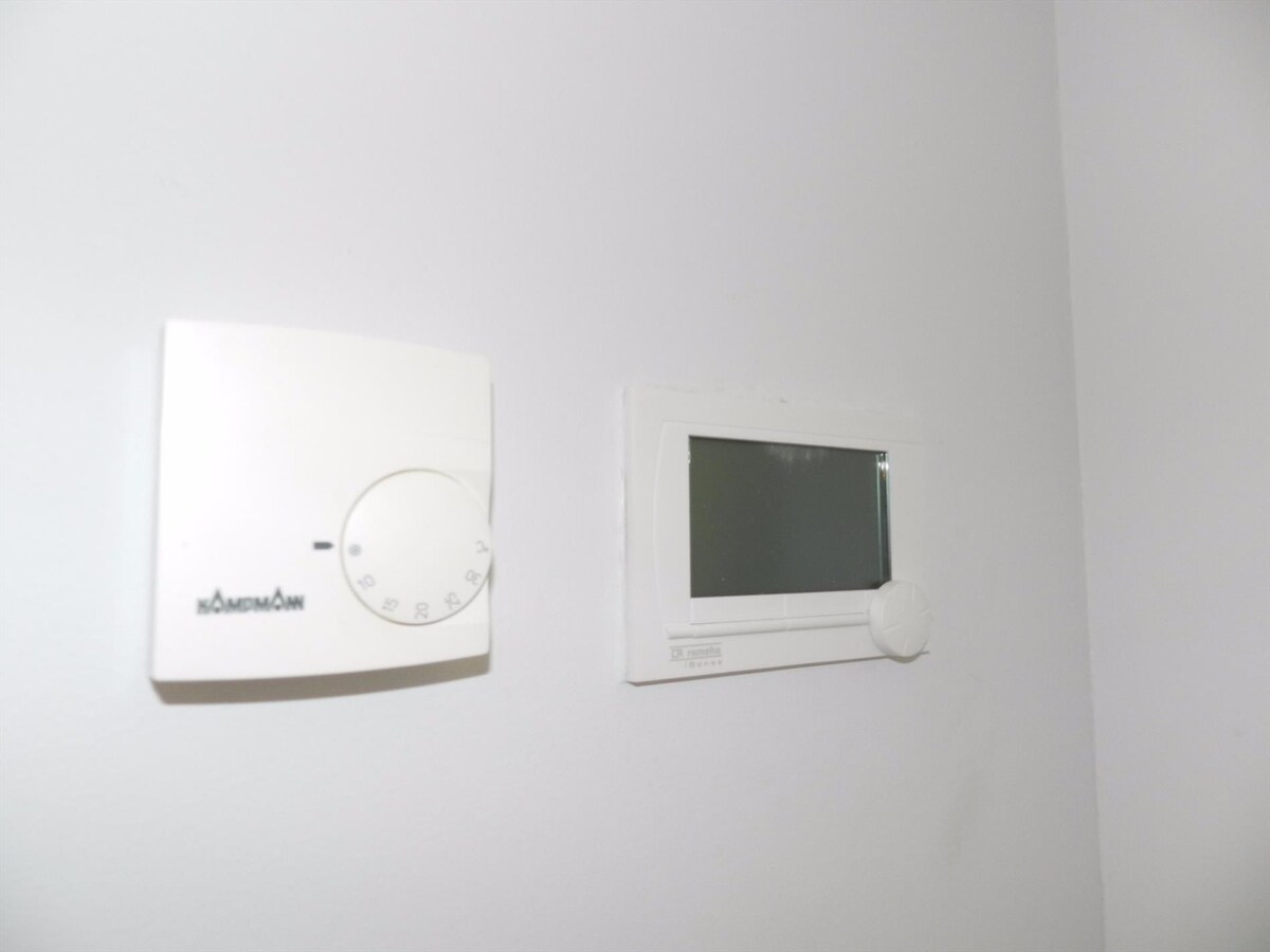 Zeer fraai winkelpand te koop in het prestigieuze Marktstaete complex in het centrum van Bladel (NB). 