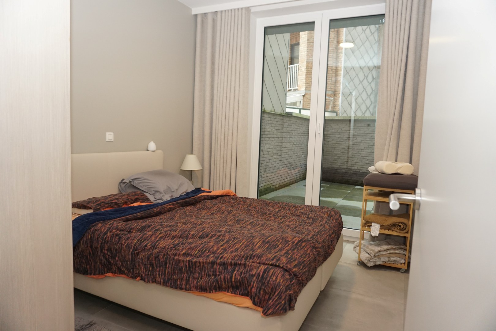 NIEUWBOUWAPPARTEMENT MET 2 SLAAPKAMERS EN TERRAS IN CENTRUM OOSTENDE 