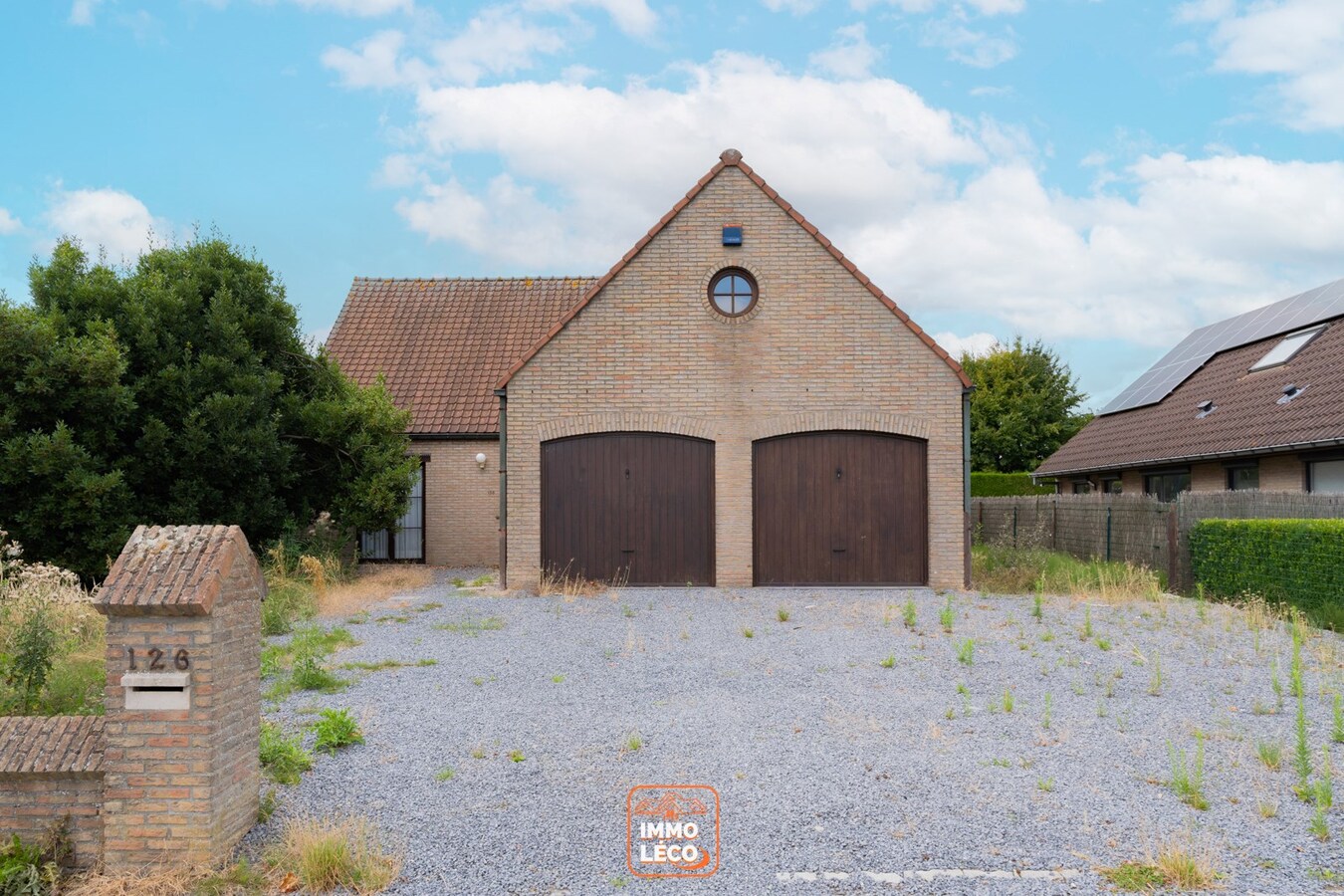 Villa semi "Plain-Pied" avec 2 garages, sur une parcelle de 759m², TOP POTENTIEL ! 