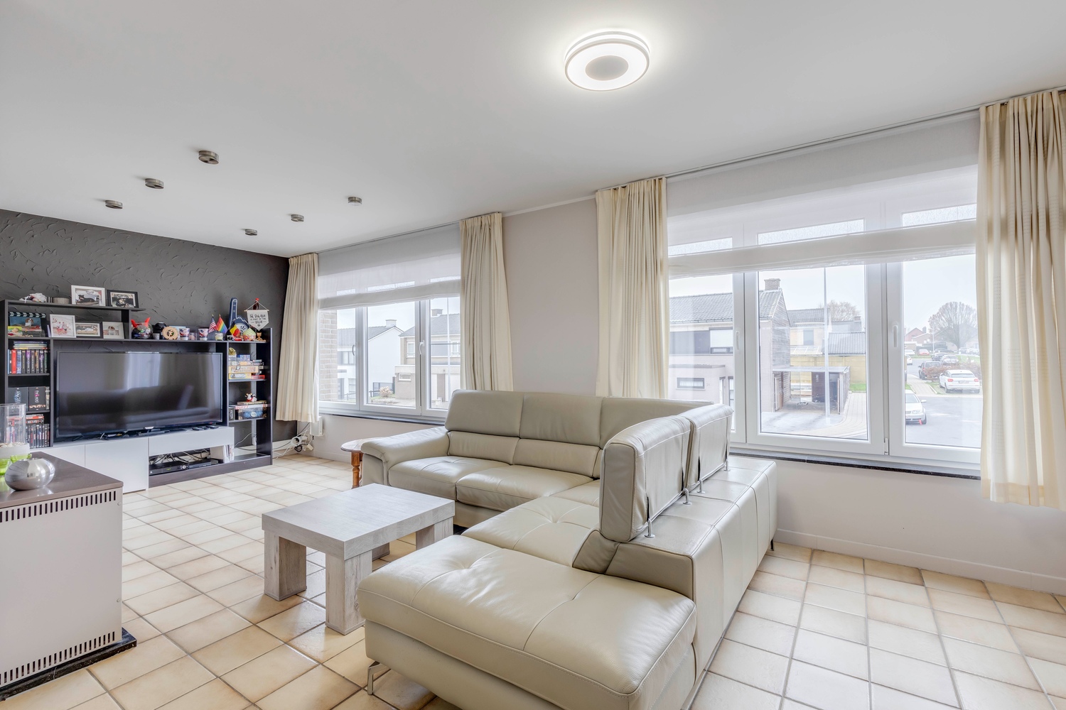 Instapklare woning (bel-étage) met 3 slpks ,centrum Burst 