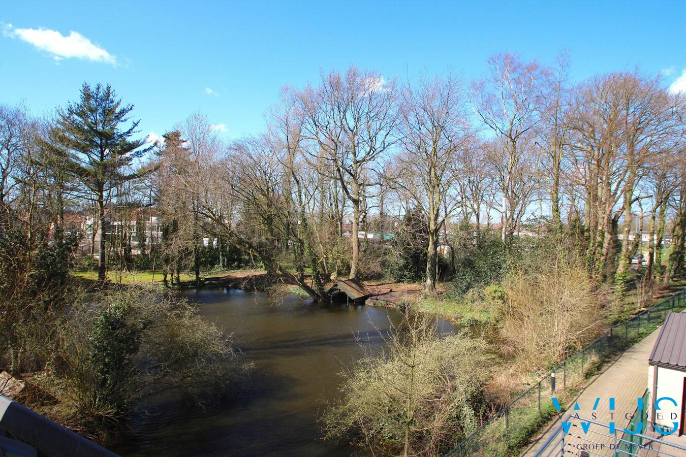 Prachtig lichtrijk 3 slaapkamerappartement van 115m² te ERTVELDE 