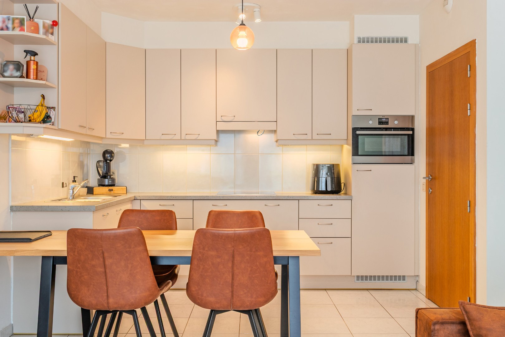 Energiezuinig glv-appartement (70m²) met tuin, berging en autostpl. te Halle 