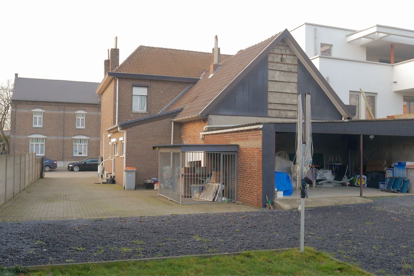 Karakteristieke, ruime gezinswoning op 930 m² 