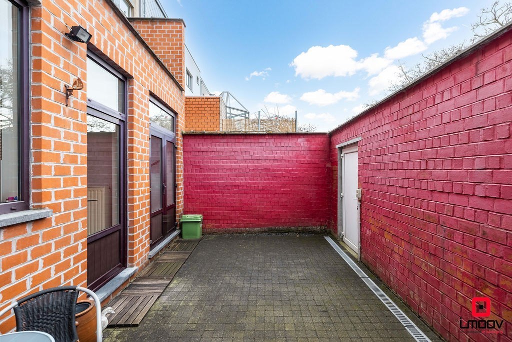 Bel-étage woning met 5 slaapkamers in Gent 