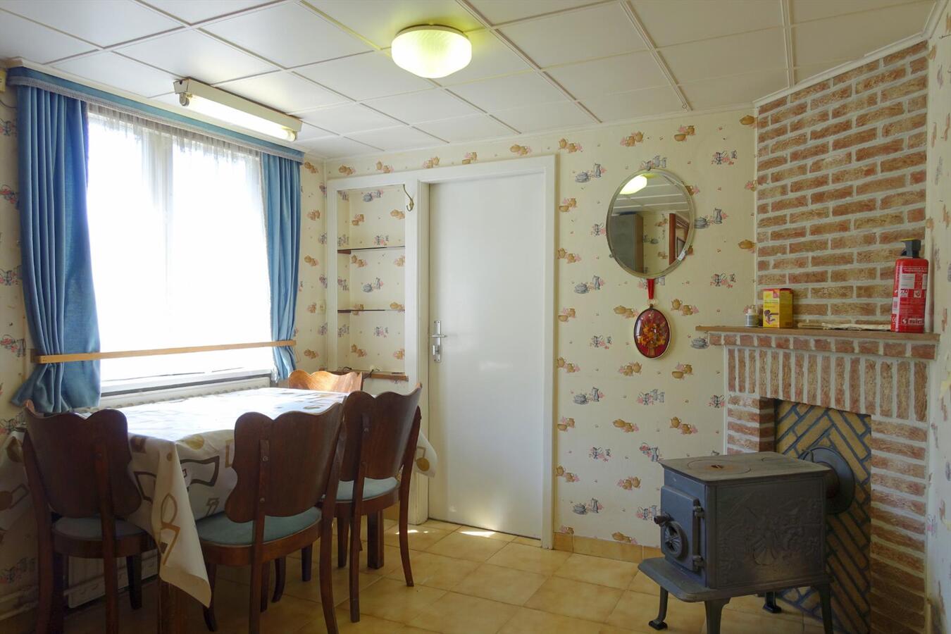 Ruime te renoveren woning 