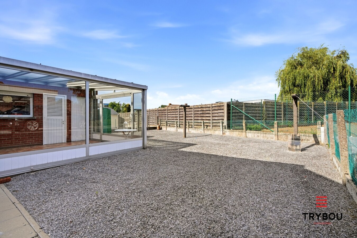 Open bebouwing met 3 slaapkamers, garage en noordoostgerichte tuin in Houthulst! 
