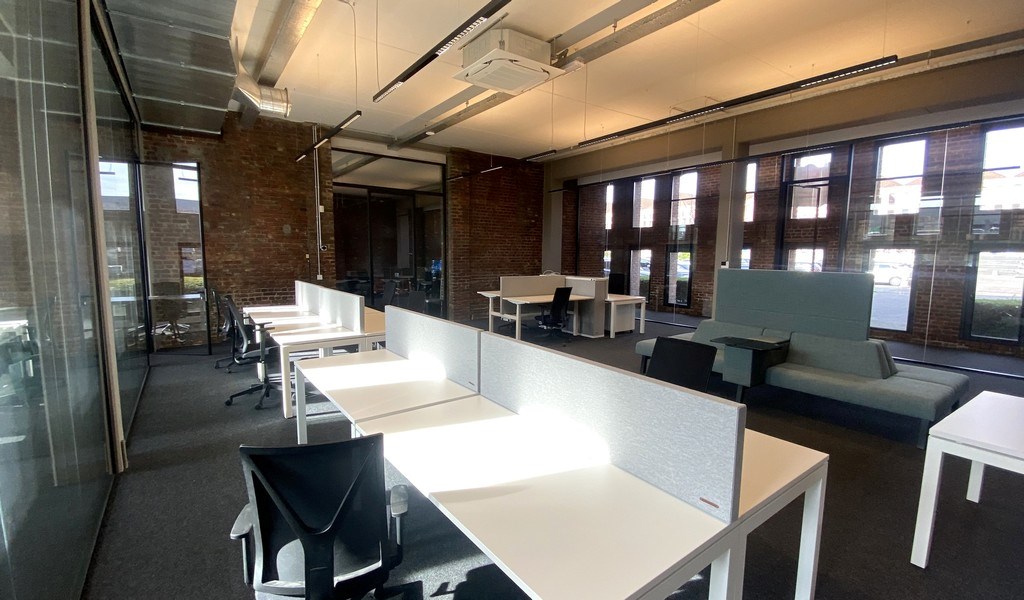 Prachtig ingerichte loftkantoren te koop in Kortrijk