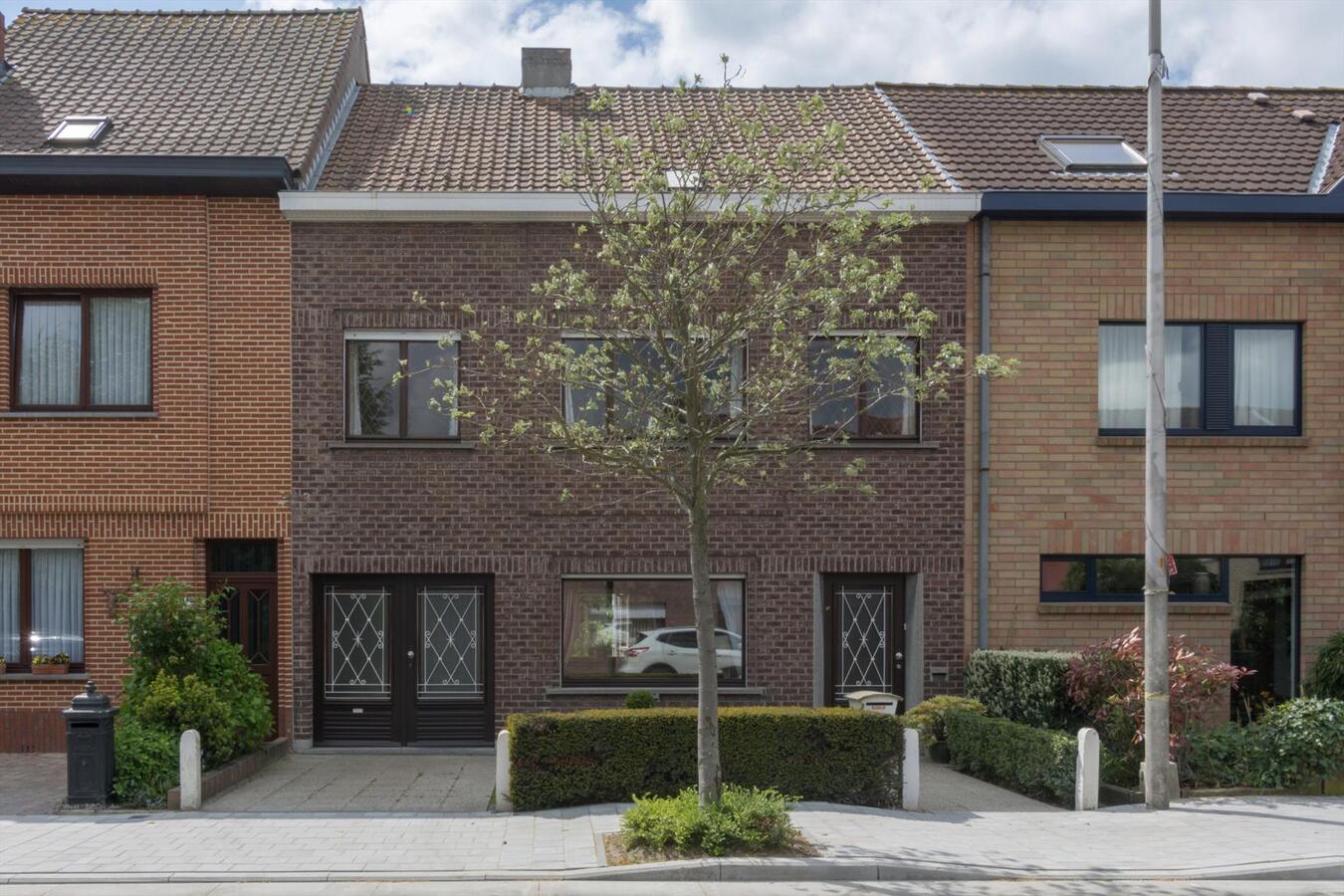 Kwalitatieve woning met ruime tuin &amp; garage te Gentbrugge 