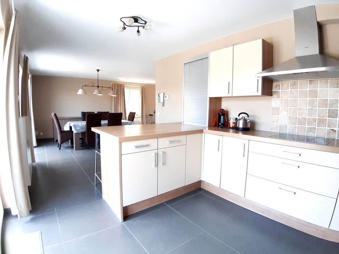 Zeer ruim drie slaapkamer appartement te Lommel 