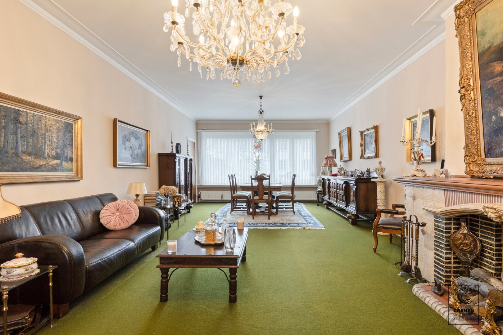 Duplex appartement van maar liefst 221 m² op een centrale ligging te Wilrijk! 