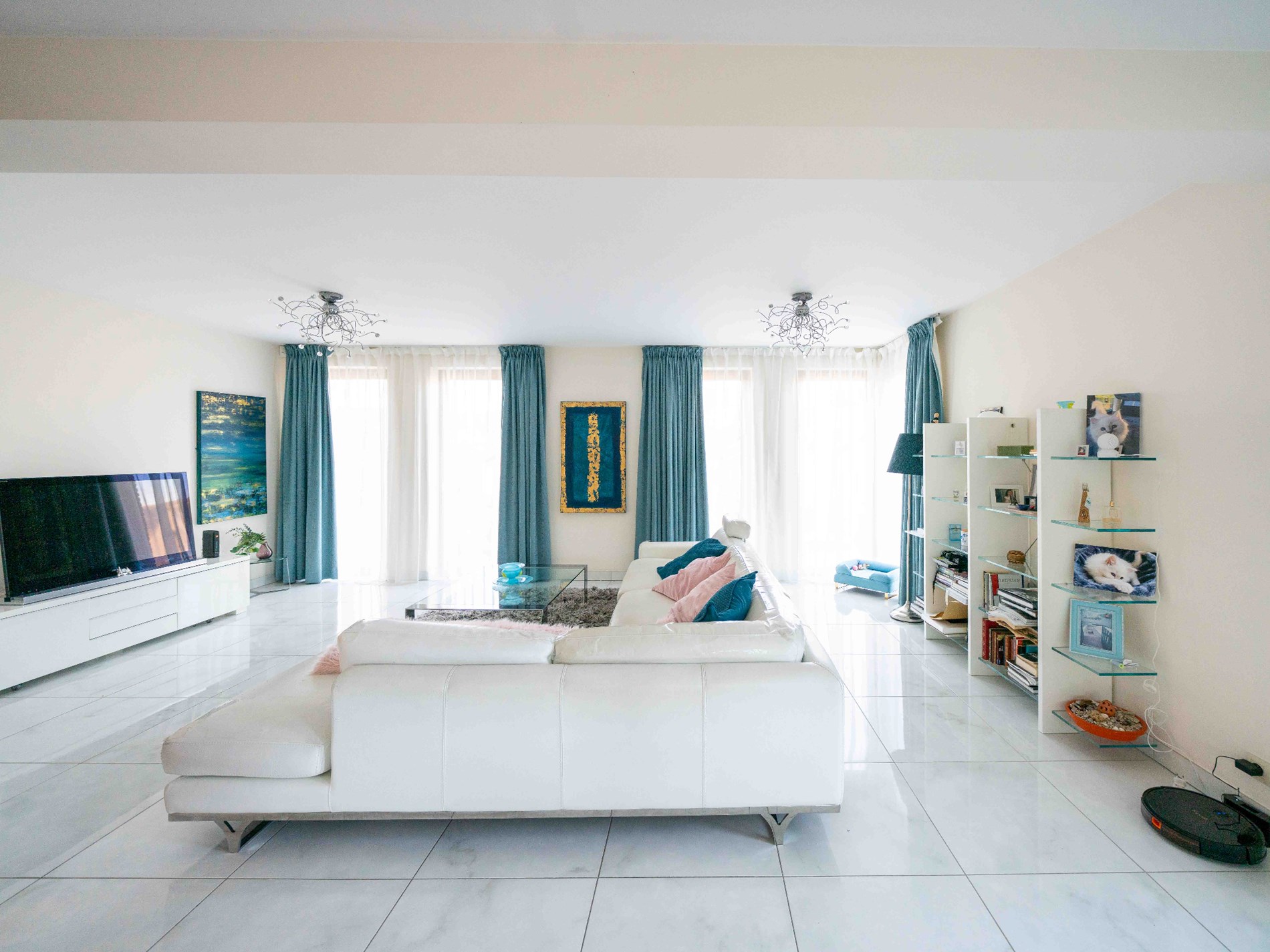 Zéér ruime energiezuinige woning met 4 kamers en bureau 