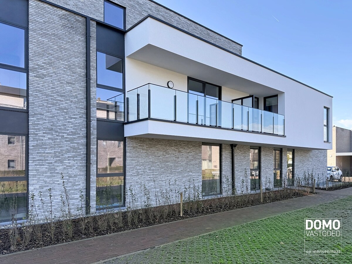 KNAP ARCHITECTURAAL WOONPROJECT IN HET CENTRUM VAN KERMT 