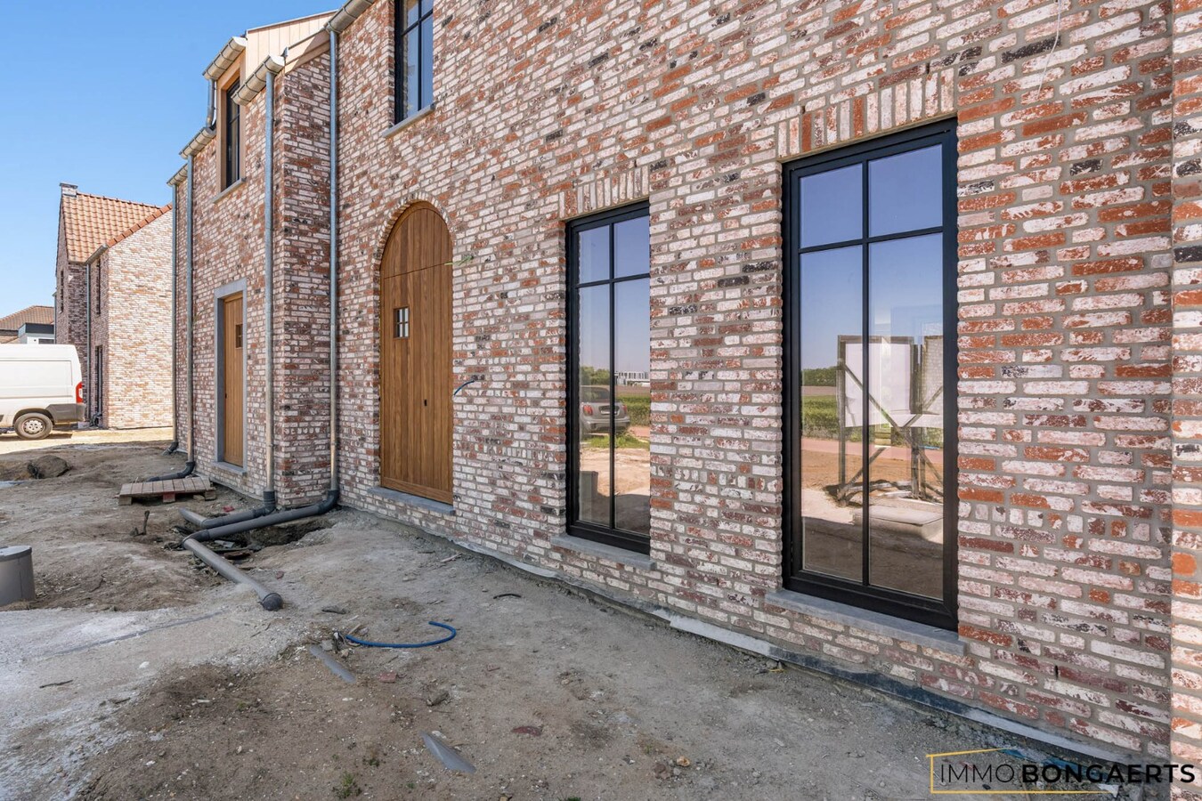 Nieuwbouwwoning met vier slaapkamers in Opglabbeek (NOG 1 BESCHIKBAAR) 