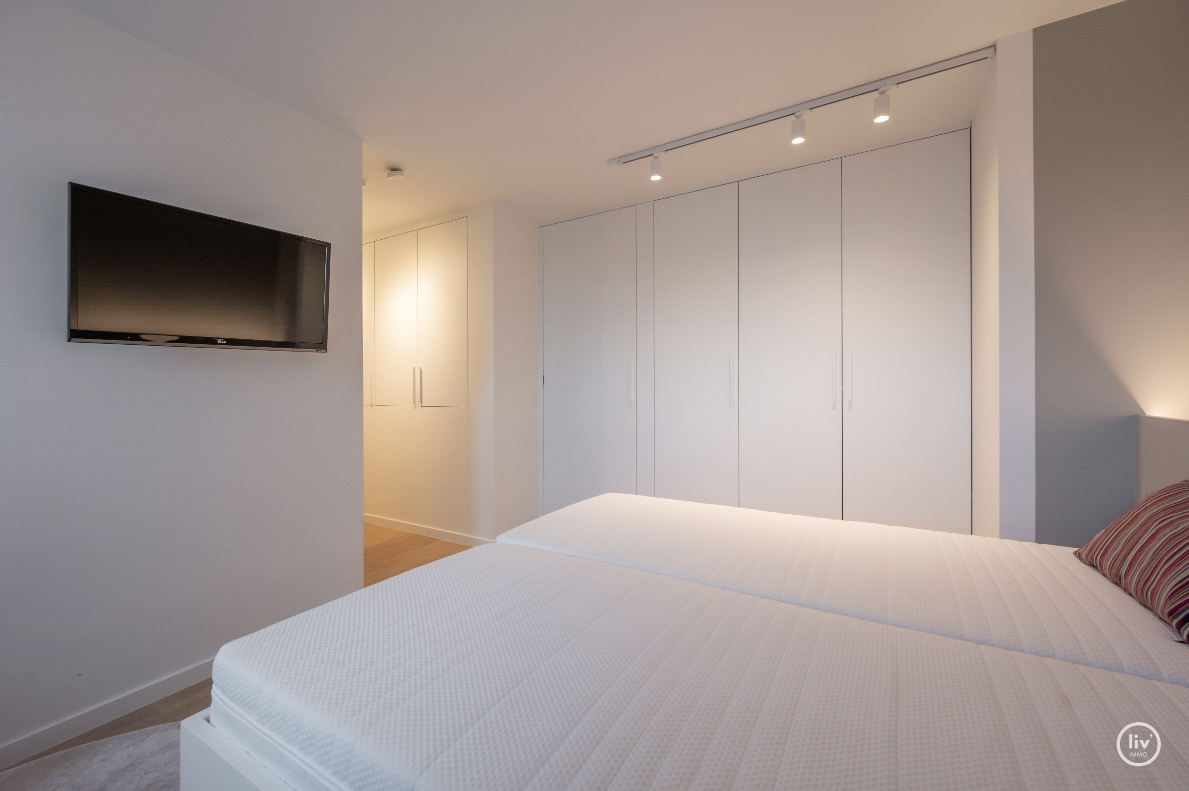 Stijlvolle en instapklare duplex met 2 ruime slaapkamers nabij het Rubensplein 