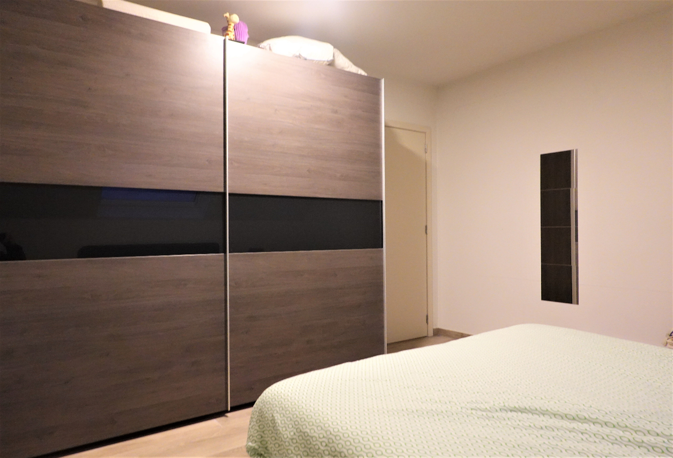 Modern duplex-appartement met garage te Snellegem 